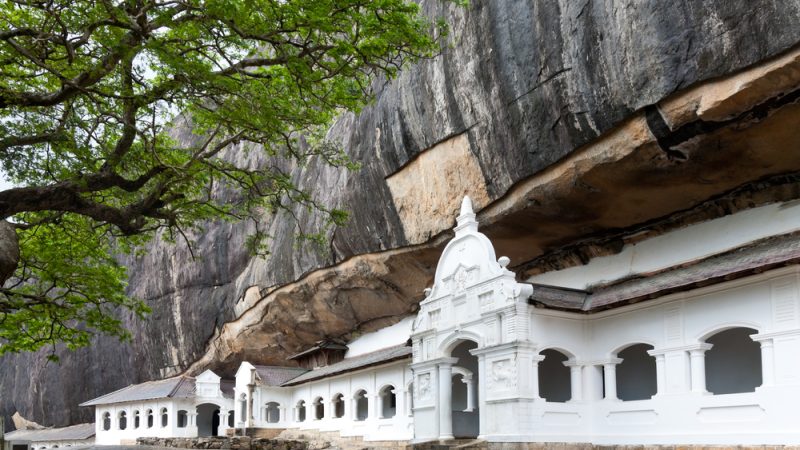 Must-Visit-Caves-in-Sri-Lanka