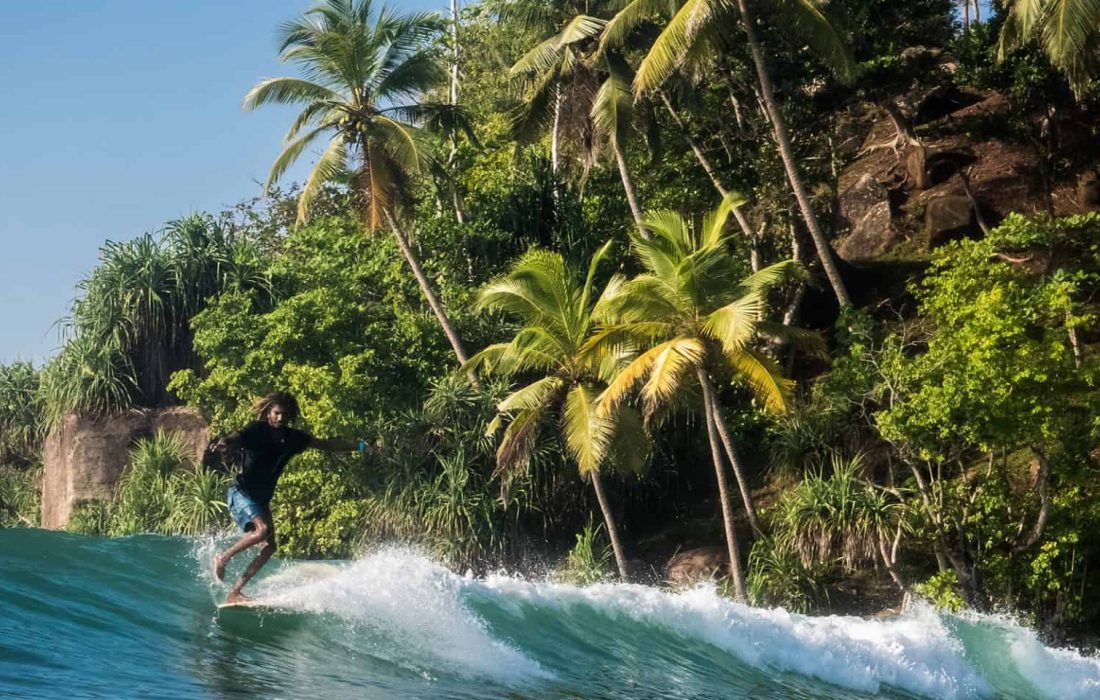 sri-lanka-surf-guide-ahangama-arugam-bay-mirissa-weligama-surf-camp-learn-to-surf
